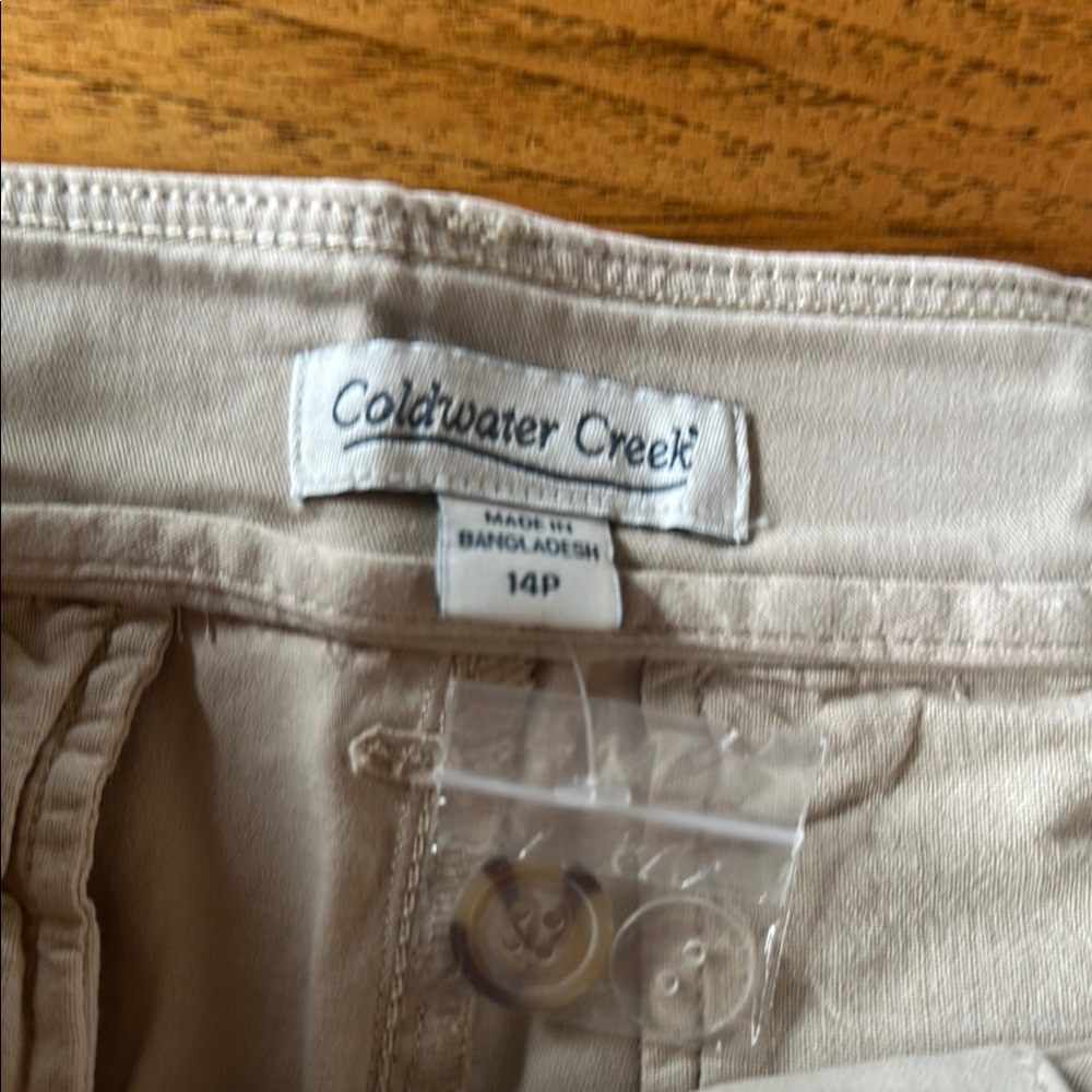 Coldwater Creek Chino Capris Polished Cotton Blend NWT - Picture 2 of 9